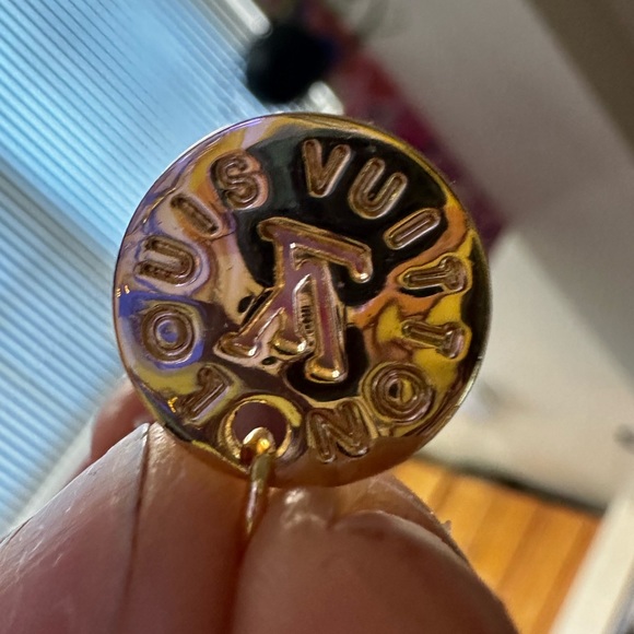 Louis Vuitton Zipper Pull Charm Gold - Picture 16 of 16